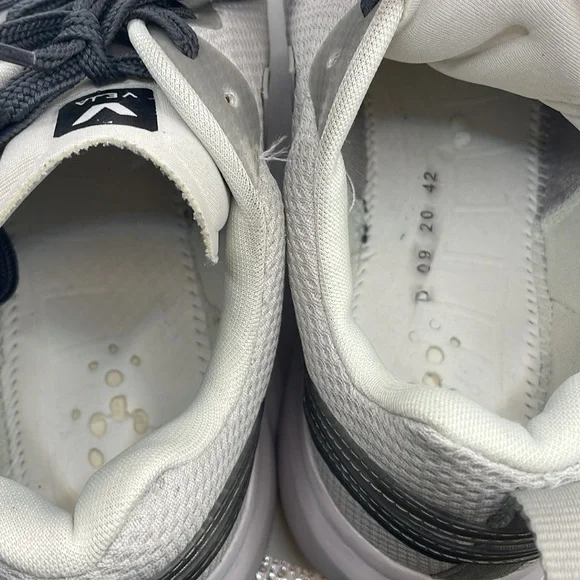 Veja - CONDOR 2 ALVEOMESH Athletic Shoes - Grey White - 42 or 9 - Picture 7 of 14